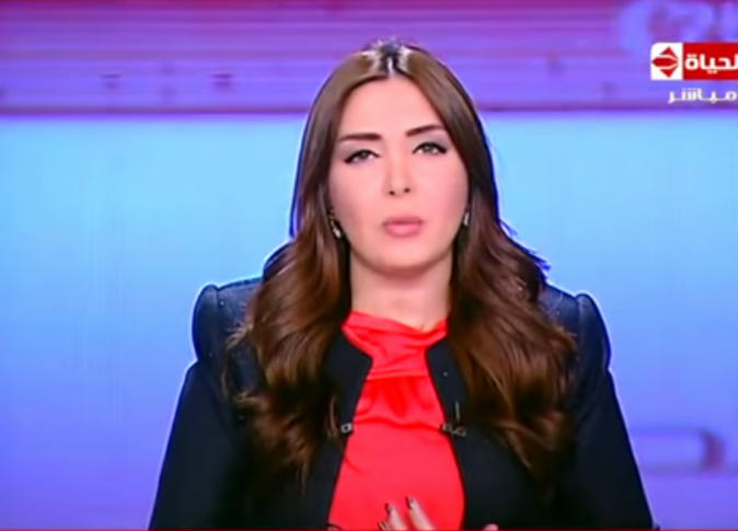 شاهد .. لبني عسل تصاب بنوبة من «الضحك» على الهواء مباشرة 1 288827_0