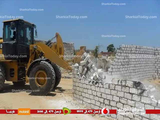 شاهد | حملة لإزالة التعديات على الأراضي الزراعية فى بلبيس 2 Water لات