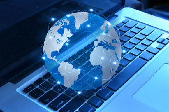 اليوم .. القومي لتنظيم الاتصالات يحسم «تخفيض أسعار الانترنت» 1 internet_keyboar-100008909-large