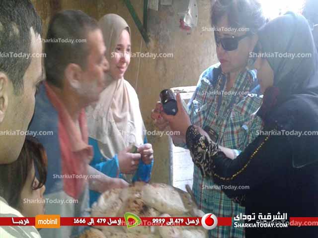 بالصور | رئيس مدينة «ههيا» فى زيارة مفاجئة لقرية العلاقمة 2 ههيا1