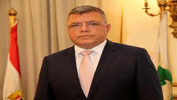 وزير الاتصالات :مصر متأخرة في الإنترنت والمصرية للاتصالات ستحصل على الرخصة الرابعة في 2016 1 وزير الاتصالات خالد نجم