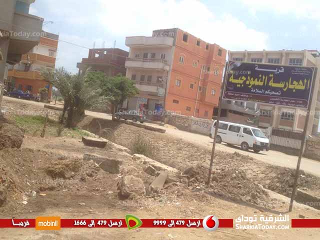بالفيديو : قرية الهجارسه بكفر صقر بدون مياه منذ شهر .. والاهالي هاتوها ملوثة وهنشربها 2 1