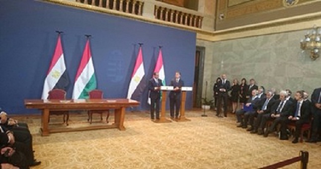رئيس وزراء المجر يرحب بالرئيس السيسى ويؤكد : استقرار مصر استقرار لأوروبا 1 Image processed by CodeCarvings Piczard ### FREE Community Edition ### on 2015-06-05 11:17:12Z | | Lÿÿÿÿ