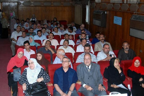 محافظ الشرقية : لن أسمح أن تكون الجمعيات الأهلية مسرحاً لتحقيق مصالح شخصية 2 3