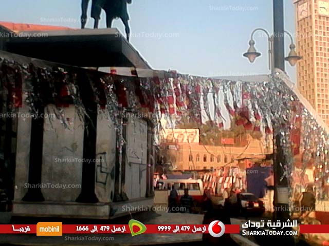 استمرار توافد الأهالي علي شراء زينة رمضان بالزقازيق 2 استمرار توافد الأهالي علي شراء زينة رمضان بالزقازيق (2)