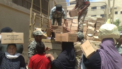القوات المسلحة توزع ١٠ آلاف كرتونة رمضانية