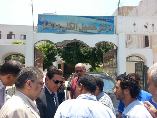 محافظ الشرقية يتفقد مركز الغسيل الكلوى بالغار مركز الزقازيق 2 غسيل الغار