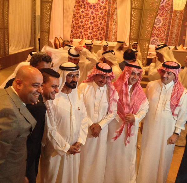 بالصور .. رامز جلال فى حفل إفطار الشيخ محمد بن راشد حاكم دبى 2 11703170_1146076138796380_127162270991463287_n
