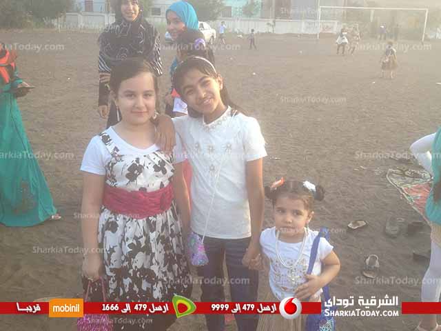 أعداد السيدات تفوق الرجال بصلاة العيد بأحدي قري مركز كفر صقر 6 14