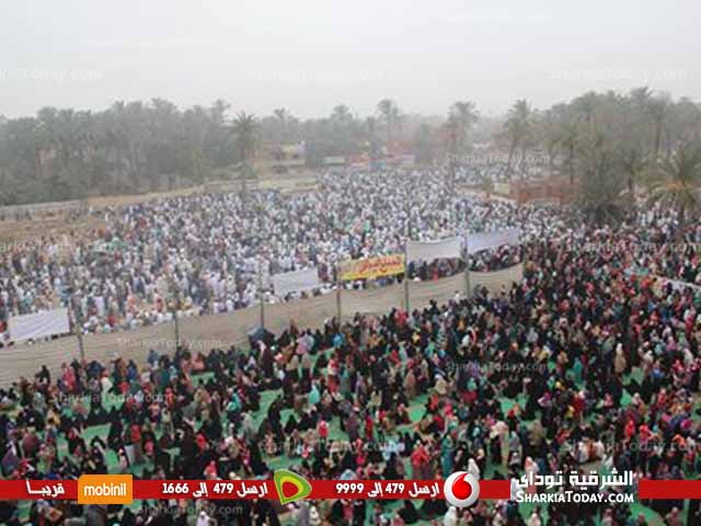 شاهد .. حشد كبير بصلاة عيد الفطر بمدينة القرين 3 32