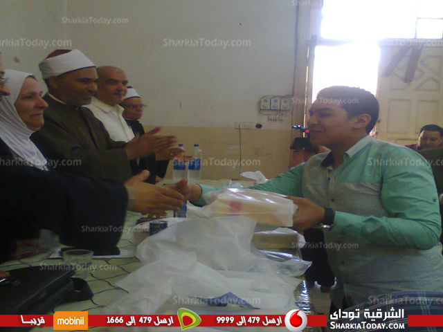 شاهد .. تكريم أوائل الثانوية الازهرية بالشرقية على مستوى الجمهورية 2 تكريم الاوائل 2