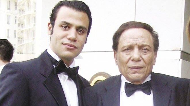 ألف دعوة لفنانين ورياضيين وسياسيين لحضور زفاف محمد عادل إمام 1 عادل امام