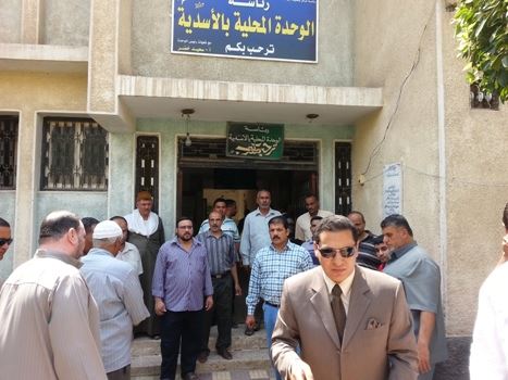 إحالة جميع موظفى الإدارة الهندسية بالاسدية بأبوحماد للتحقيق 1 11902238_886164868137910_5936172701066377809_n