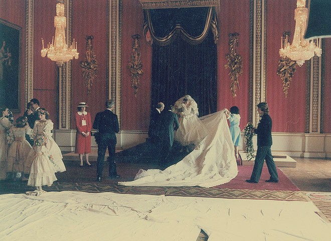 14 صورة نادرة تنشر لأول مرة من حفل زفاف الأميرة ديانا والأمير تشارلز 1 ديانا-660x480