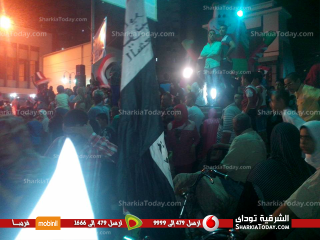 احتفالات أهالي محافظة الشرقية بقناة السويس الجديدة بمدينة الزقازيق 5 زقازيق