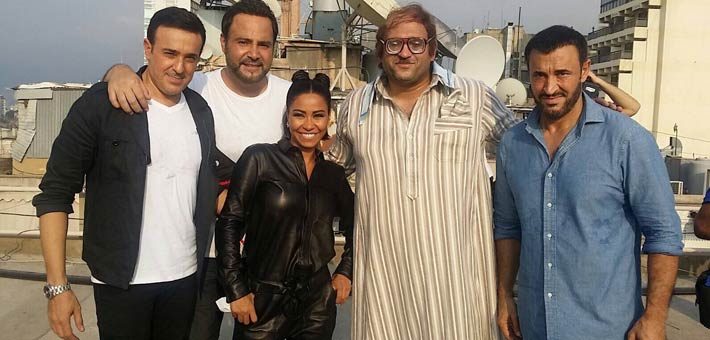 أبو حفيظة مع حكام  The Voice (1)