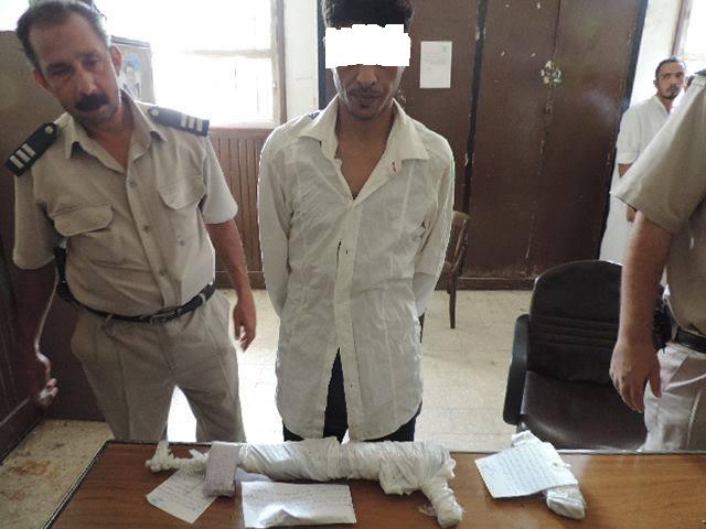ضبط عاطل بحوزته سلاح نارى بالصالحية الجديدة 1 1088