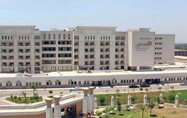 الخميس .. مؤتمر علمي عن مستجدات عدوى الأمراض الصدرية بمستشفى الأحرار بالزقازيق 1 8e322f9fb4629a28375c8149b04bfd07