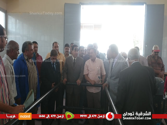 محافظ الشرقية يفتتح محطة مياه بقرية العباسة بأبو حماد بتكلفة 18 مليون جنيه 2 r33e