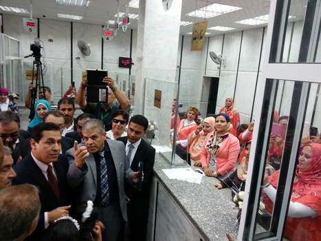 بالصور .. محافظ الشرقية يفتتح المركز التكنولوجي بحي أول الزقازيق 3 ø;
