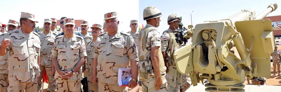 صدقي صبحي : القوات المسلحة صاحبة المسئولية الأكبر فى حماية الأمن القومى 5 صدقى صبحى يتفقد إحدى وحدات المدفعية (7)