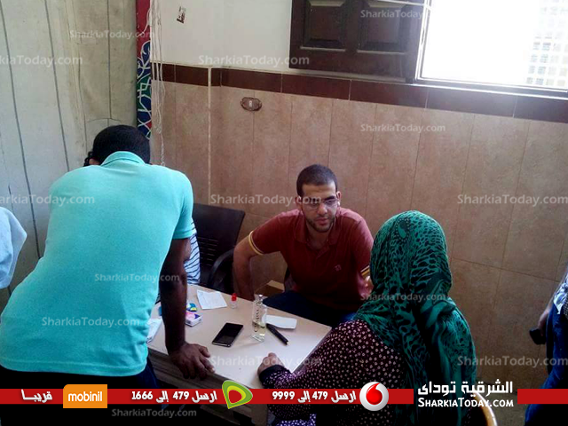 بالصور .. فريق "بكرة أحلى" بجامعة الزقازيق يقوم بقافلة طبية فى قرى المحافظة 1 فريق2