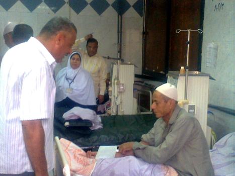 مستشفى أبو حماد يعانى نقص الأطباء فى الجراحة والعظام منذ 3 سنوات 1 رئيس مركز أبو حماد يزور المستشفى المركزي للاطمئنان على المرضى (1)