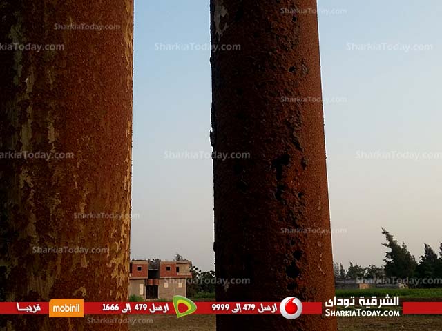 أهالي قرية الفولي بالحسينية يصرخون "إحنا مش على الخريطة" والمسؤلون "الحل قريب" 5 أهالي قرية الفولي بالحسينية (4)