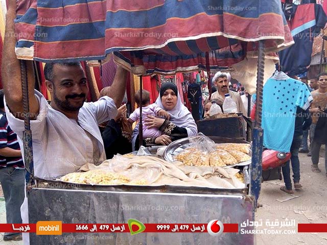 الشرقية توداى بسوق الثلاثاء..حواديت طلب الرزق فى سوق من تراث الماضى 4 الشرقية توداى بسوق الثلاثاء..حواديت طلب الرزق فى سوق من تراث الماضى (1)