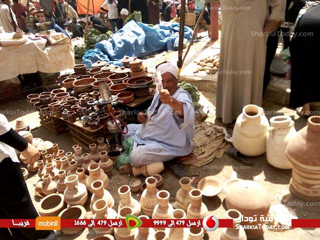 الشرقية توداى بسوق الثلاثاء..حواديت طلب الرزق فى سوق من تراث الماضى 2 الشرقية توداى بسوق الثلاثاء..حواديت طلب الرزق فى سوق من تراث الماضى (2)