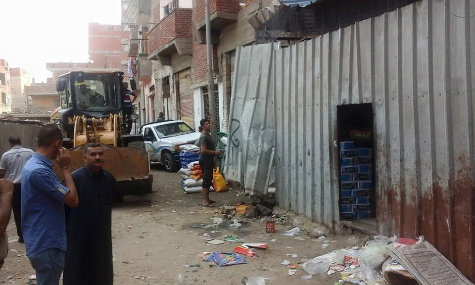 حملة مكبرة لإزالة الاكشاك المخالفة بديرب نجم 2 حملة مكبرة لإزالة الاكشاك المخالفة بديرب نجم (1)