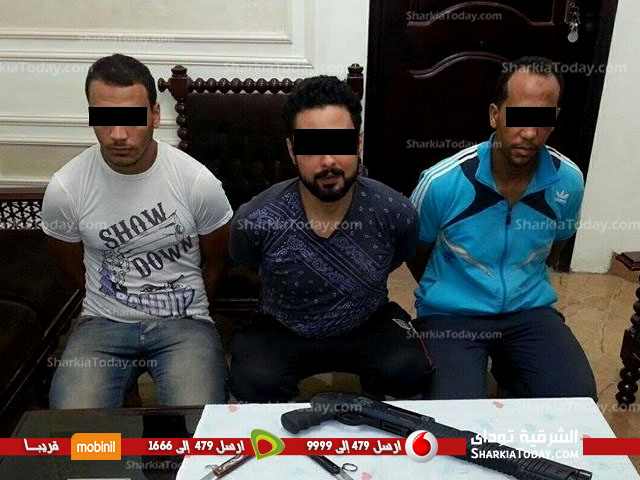 ضبط 3 أشخاص بحوزتهما 100جرام هروين و2كيلو من نبات البانجو وسلاح ناري بأبوكبير 1 رلااىتنةم