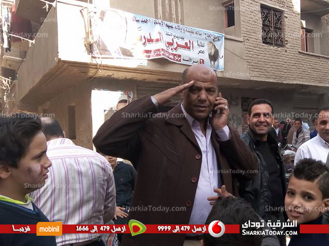 المرشح خالد طاحون يدلى بصوته بالانتخابات البرلمانية ببلبيس (1)