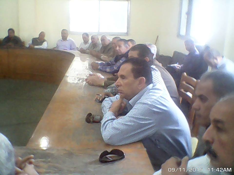 المجلس التنفيذى بمنيا القمح يجتمع لمناقشة الإستعداد للإنتخابات البرلمانية 4 12188970_388057368031192_7261224587226590452_n
