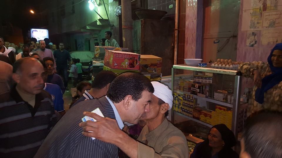 جولة للمرشح "خالد بشر" بقرية كفر الحمام بمركز الزقازيق 4 12191570_518258861681914_2825563070414829374_n