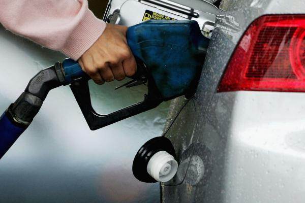 نصائح للتوفير في استهلاك وقود سيارتك 1 yp28-08-2012-688072