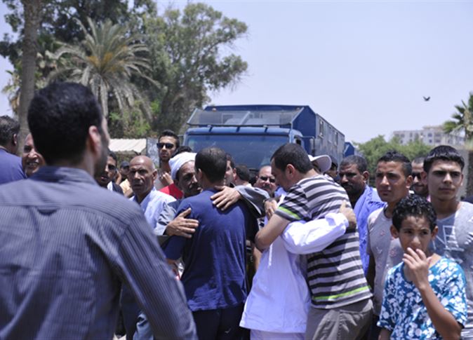 الإفراج عن 35 من الغارمين والغارمات من السجون