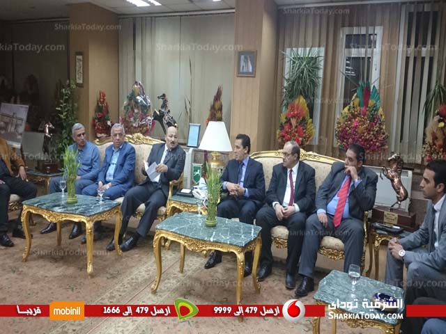 محافظ الشرقية ورجال الأعمال يفتتحون صندوق دعم الهوكي بـ 250 ألف جنيه 4
