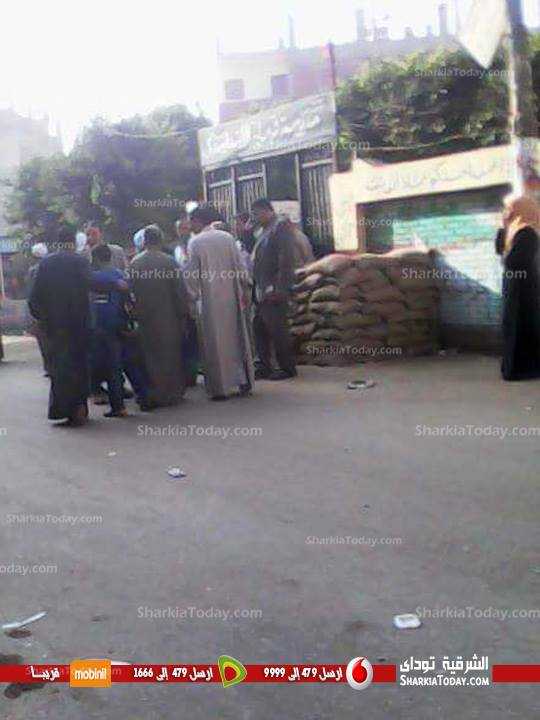 بالصور..اقبال الناخبين بين ضغيف و متوسط علي لجان الإعادة ببلبيس 4 12319215_1488604068113147_1141810644_n