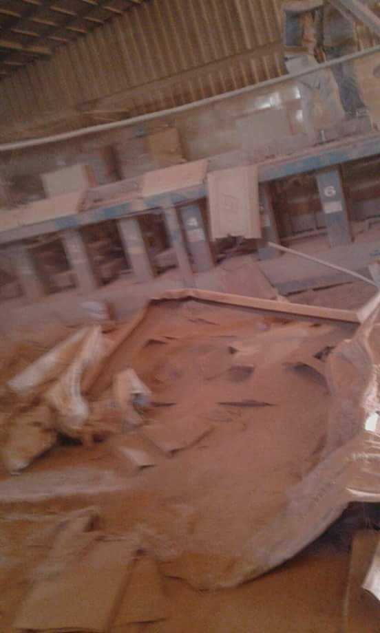 انهيار سقف على عمال بمصنع سيراميك بالعاشر (2)