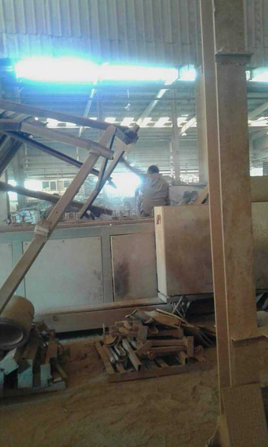 انهيار سقف على عمال بمصنع سيراميك بالعاشر (5)
