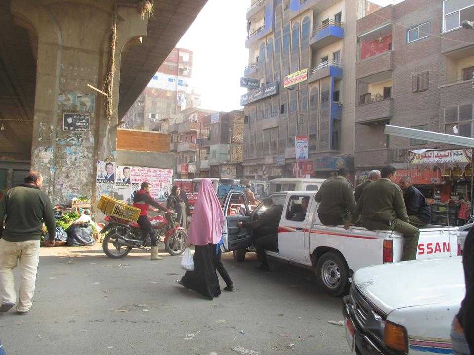 حملة لإزالة الإشغالات بمنطقة أبوعميرة بالزقازيق 1 رئيس حى ثان الزقازيق بعمل حملة اشغالات بمنطقة ابوعميرة (6)