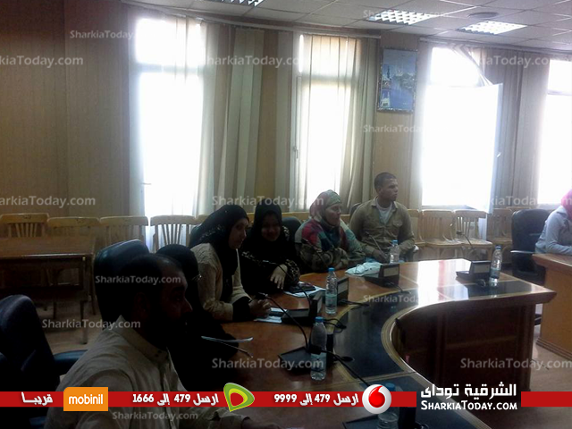 بالصور..نائب محافظ الشرقية يلتقي المواطنين لبحث شكواهم 2 شكاوى 2