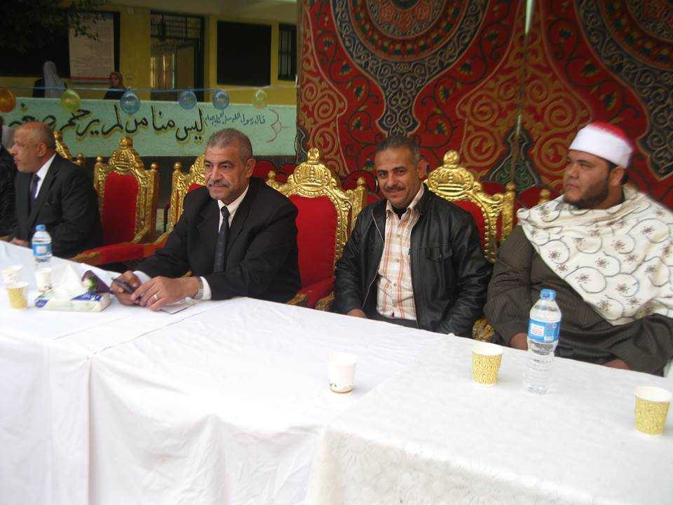 رئيس مدينة منيا القمح يشهد احتفالية اليوم العالمى لذوى الاحتياجات الخاصة 1 على الصناديلى رئيس مركز ومدينة منياالقمح يحضر حفل اليوم العالمى للمعاق (5)