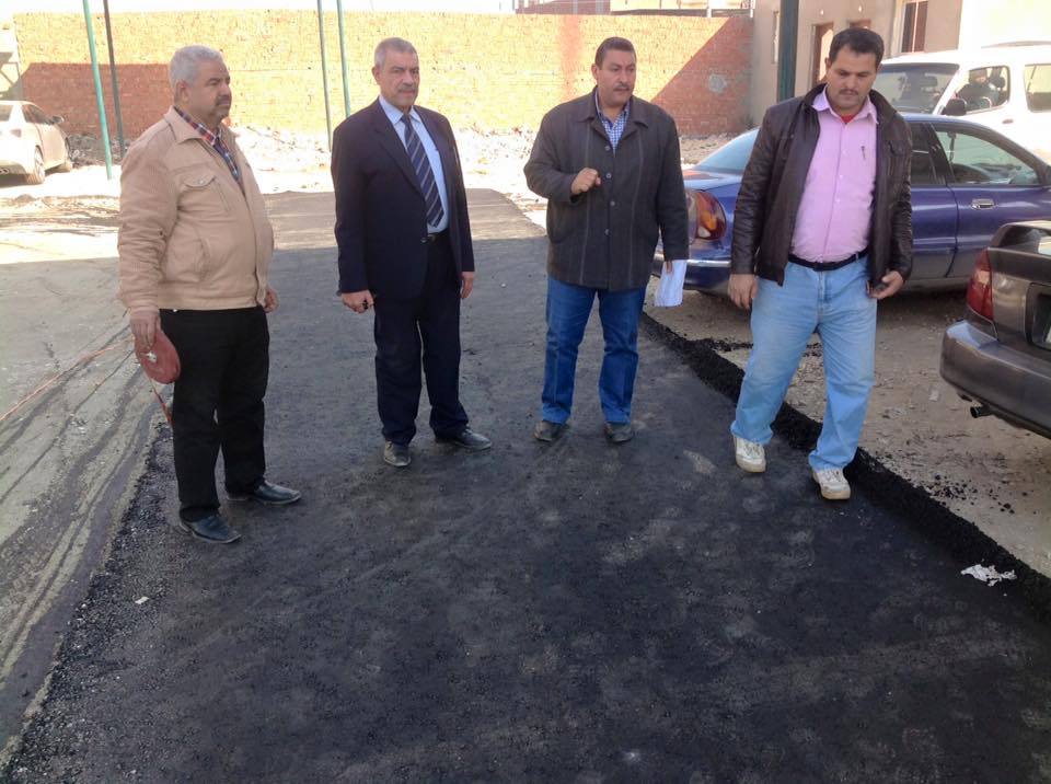 رئيس مدينة الزقازيق يشدد على رفع الإشغالات والقمامة من أمام المستشفيات 1 12400516_1153333298018161_81448515683696061_n