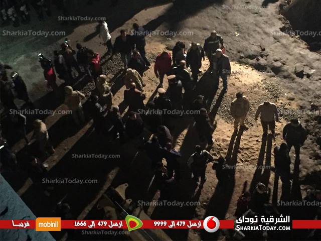 التفاصيل الكاملة لحادث انهيار عقار منيا القمح 20 12552785_1499315333708687_1807729424938525822_n