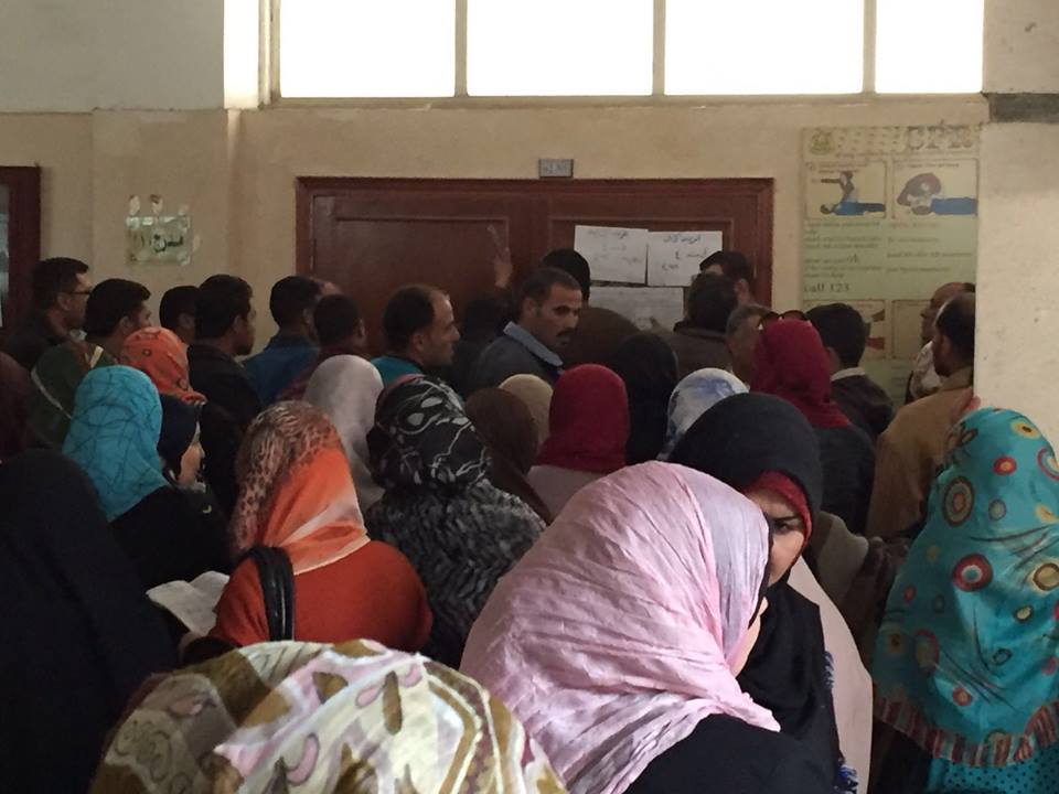 تأخر فتح اللجان أمام طلاب التربوى العام بجامعة الزقازيق 2 12596244_1281775591838532_1686462097_n