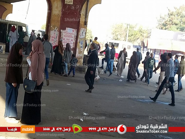 رئيس مدينة الزقازيق : موظفي من مجلس المدينة في الزراعة لمتابعة أزمة مواصلات الجامعة 1 2-2