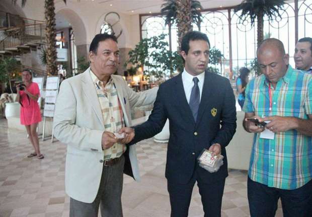أحمد مرتضى مشرفا على الكرة في الزمالك 1 أحمد مرتضي