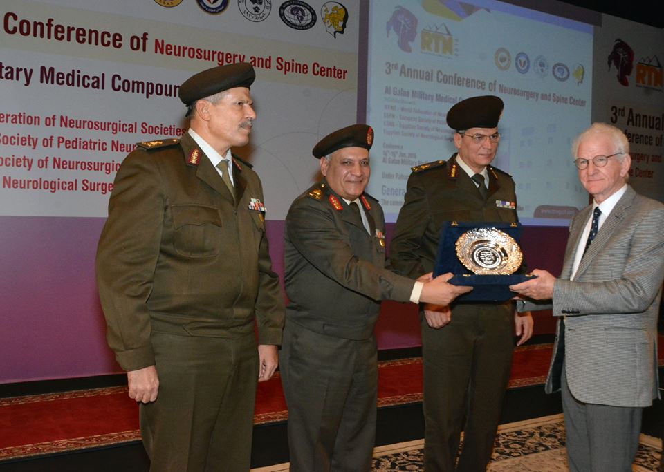 القوات المسلحة تستضيف المؤتمر الدولى الثالث لجراحة المخ والأعصاب 3 القوات المسلحة تستضيف المؤتمر الدولى الثالث لجراحة المخ والأعصاب (2)